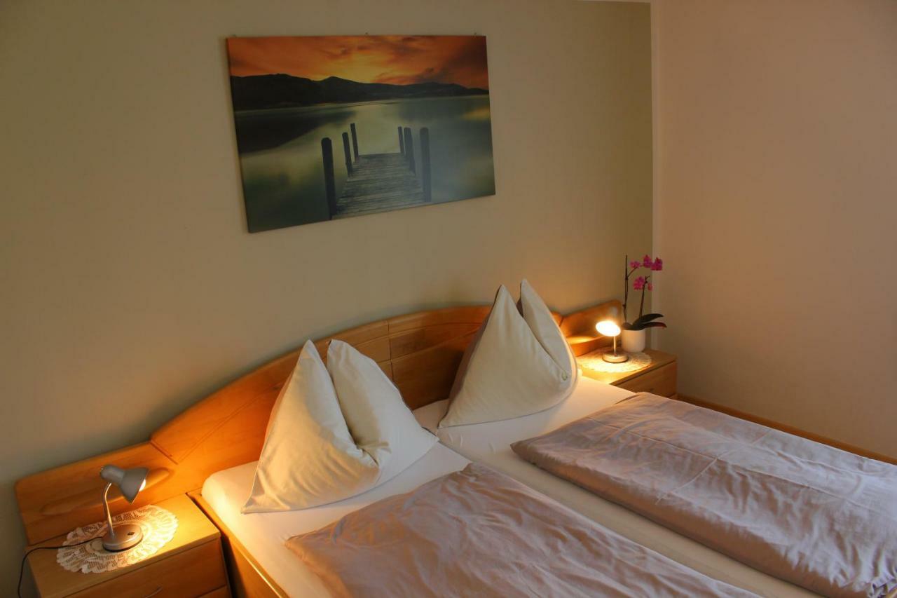 Kusternighof Otel Velden am Wörthersee Dış mekan fotoğraf