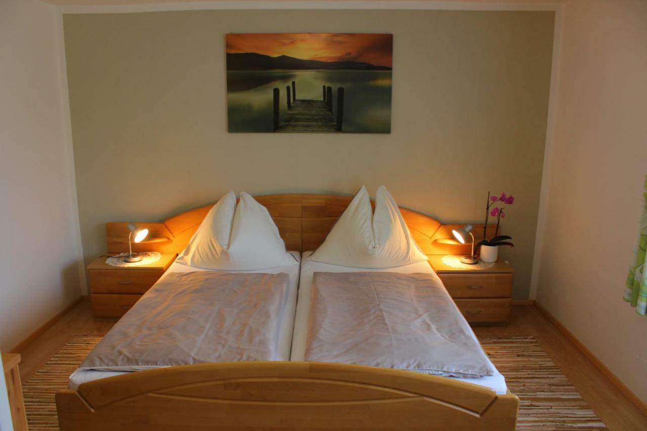 Kusternighof Otel Velden am Wörthersee Dış mekan fotoğraf
