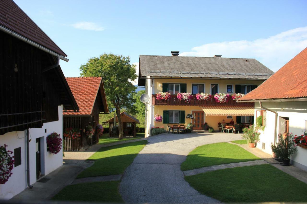 Kusternighof Otel Velden am Wörthersee Dış mekan fotoğraf
